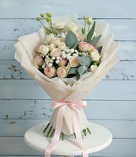 Букет цветов из:  Розы и Лизиантусы #REPLACE_PRED# Клетской
