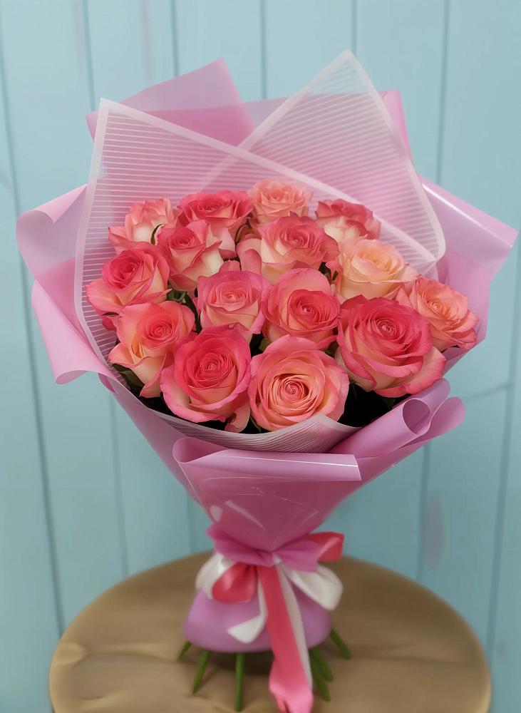 Букет 15 Розовых роз Равель в Клетской
