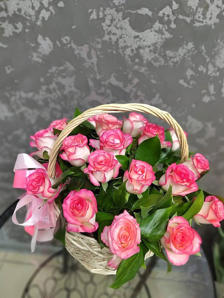 Цветочная композиция из Розы в корзине в Клетской