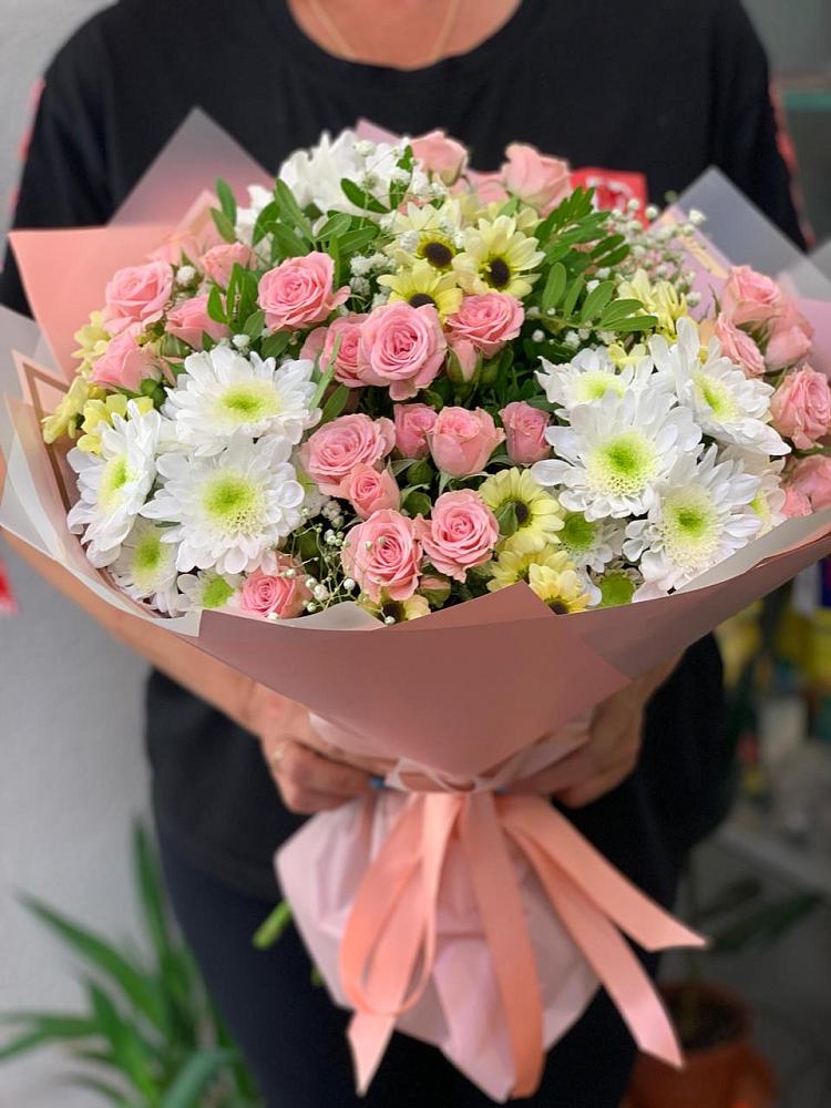 Букет цветов из: Розы и Хризантемы в Клетской