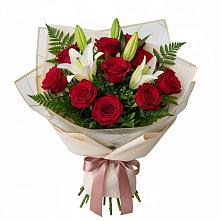 Букет цветов из:  Лилии и Розы в Клетской