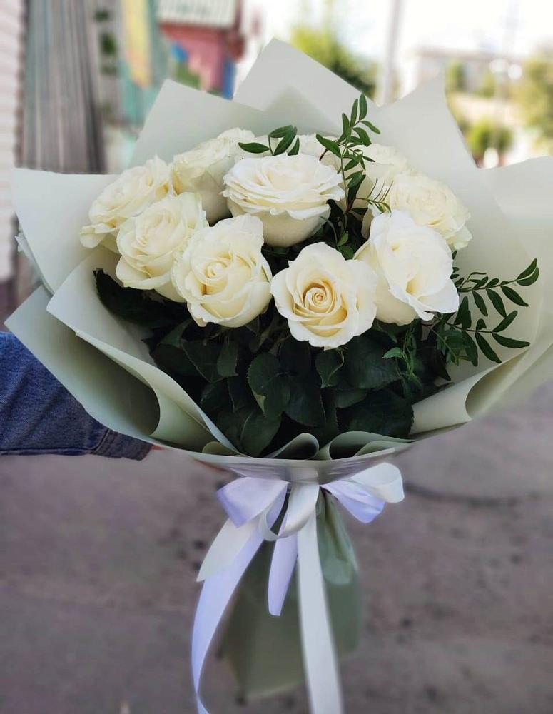 Букет Белые розы Проуд в Клетской