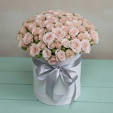 Цветочная композиция из Розы в шляпной коробке в Клетской