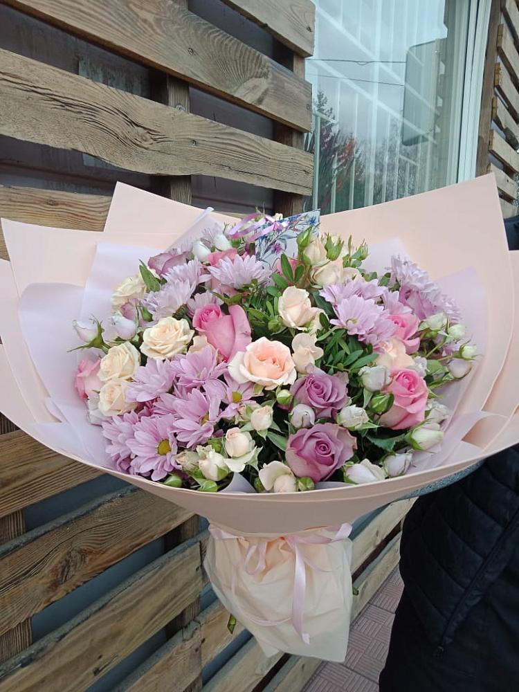 Букет цветов из: Розы и Хризантемы в Клетской