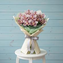 Букет цветов из:  Орхидеи и Розы в Клетской