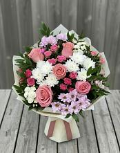 Букет цветов из:  Альстромерии, Гвоздики, Розы и Хризантемы в Клетской