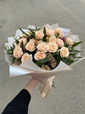 Букет Кремовые розы Латте в Клетской