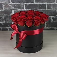 Цветочная композиция из Розы в шляпной коробке #REPLACE_PRED# Клетской