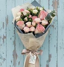 Букет цветов из:  Розы в Клетской