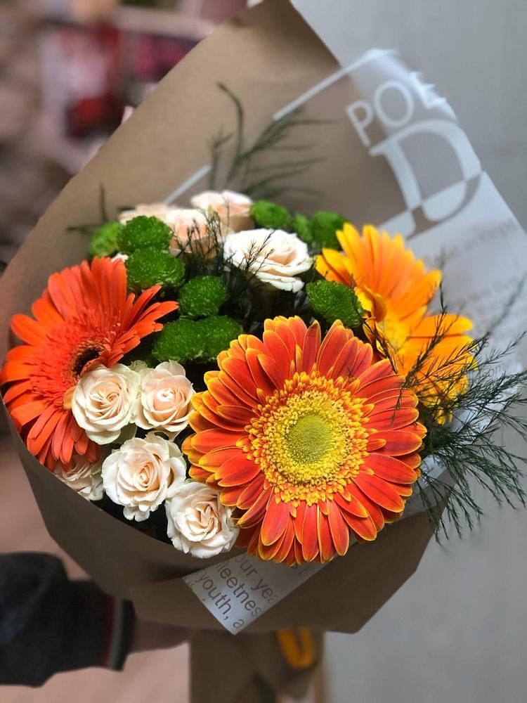 Букет цветов из: Герберы, Хризантемы и Розы в Клетской