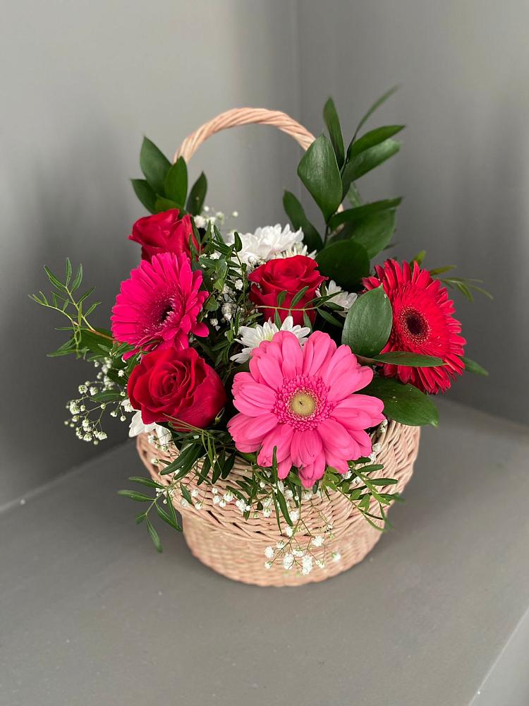 Цветочная композиция из Розы, Хризантемы и Герберы в корзине в Клетской