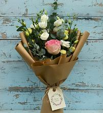 Букет цветов из:  Розы и Лизиантусы в Клетской